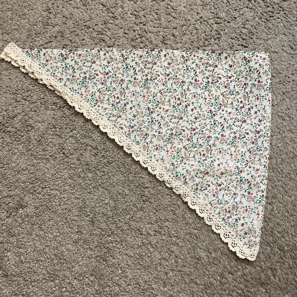 Amazon Floral Lace Trim Hair Scarf